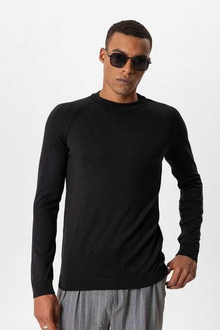 Black Crew Neck Slim Fit Knitwear Sweater